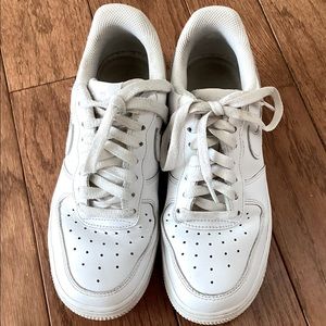 Nike Air Force 1 Low Sneakers sz 6